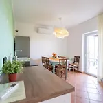 Poderino Il Sole 4* Lajatico