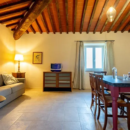 Poderino Il Sole Bed & Breakfast *