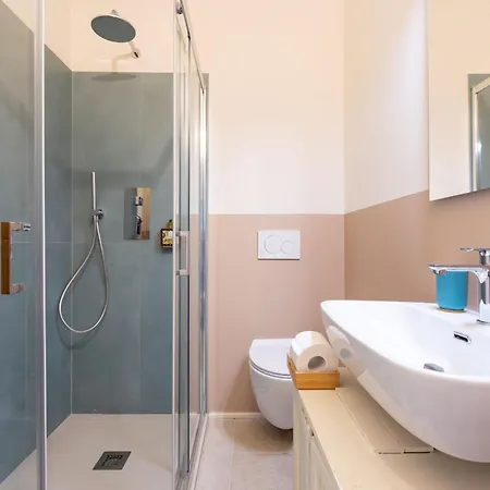 Poderino Il Sole Couette-café 4*