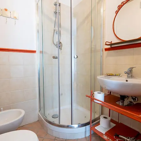 Poderino Il Sole Laiatico