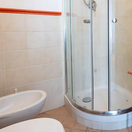 Poderino Il Sole 3* Lajatico