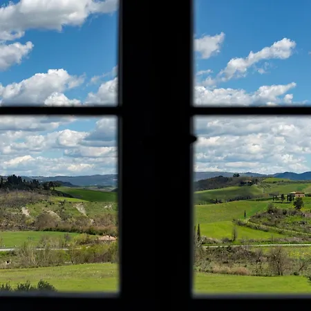 Poderino Il Sole Couette-café 3*