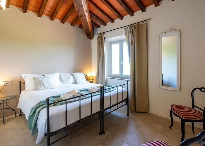 לינה וארוחת בוקר Poderino Il Sole 3*