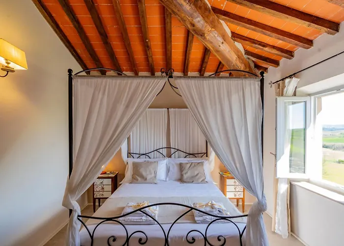 לינה וארוחת בוקר Poderino Il Sole 3*